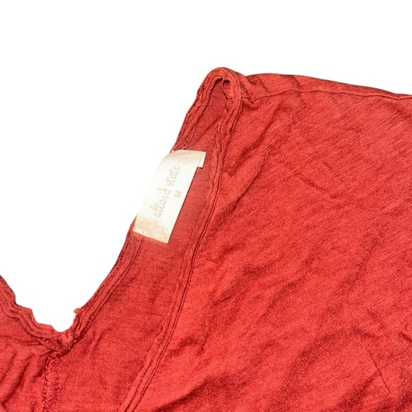 Altar’d State Rust/Brick/Burgundy Bohemian V Neck Ruffle Top - Picture 2 of 4
